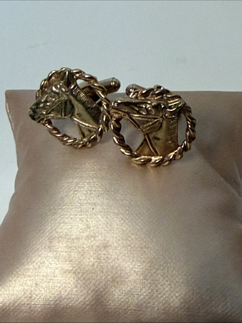 MEN UNISEX CUFFLINKS GOLD HORSE HEAD EQUESTRIAN ACCESSORY